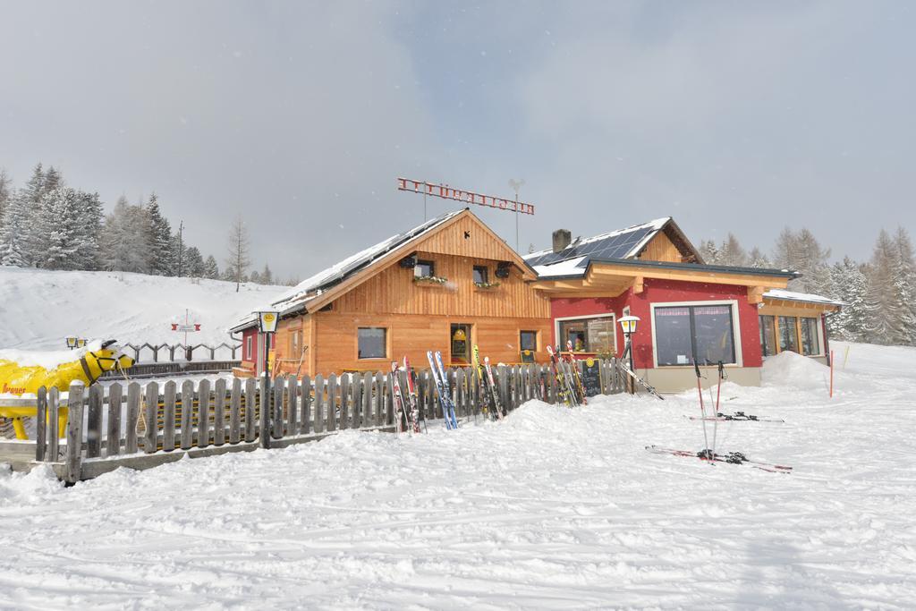 Gasthaus Rieglerhuette Санкт-Лоренцен-об-Мурау Экстерьер фото